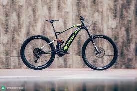 electric mountainbike powerde by Fantic