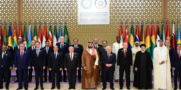الدول العربية والإسلامية المشاركين في القمة العربية الإسلامية