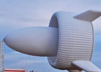 China is building its first power station in the sky.